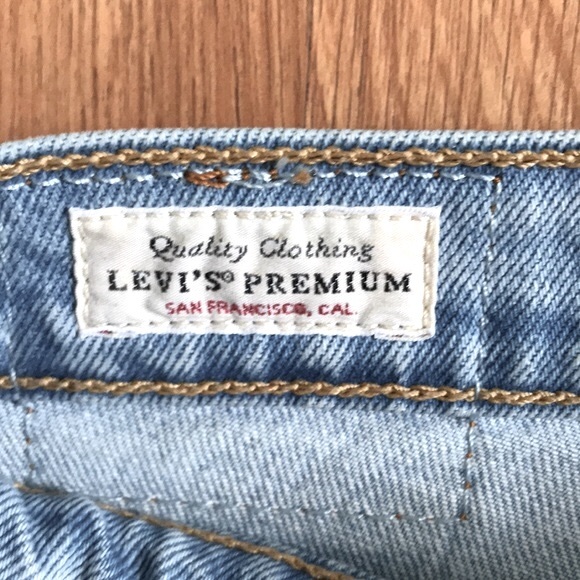 Levi’s Premium High Waisted Denim Jeans - Picture 3 of 6